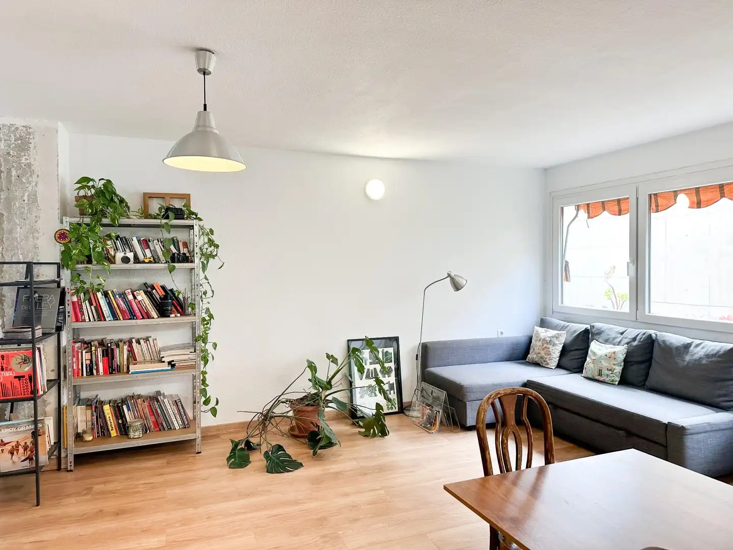 Living room of Flat for rent in Valencia  with Air Conditioner, Private garden and Furnished