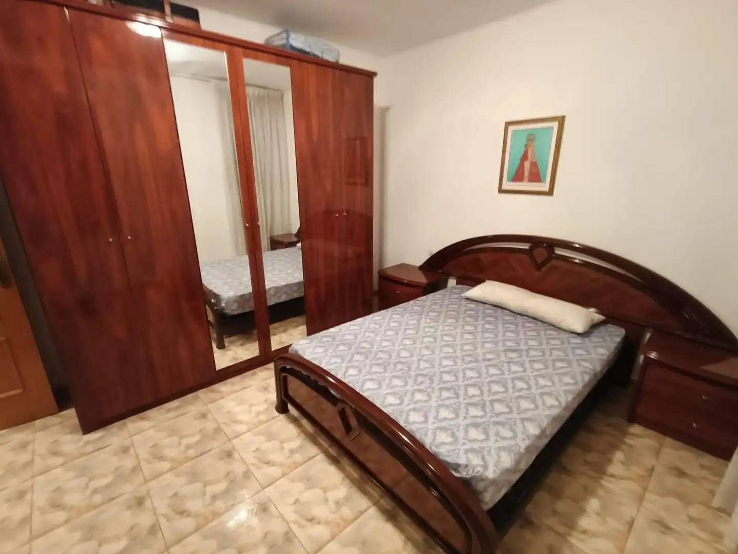 Habitación de Casa adosada en venta en Mataró con Calefacción, Terraza y Trastero