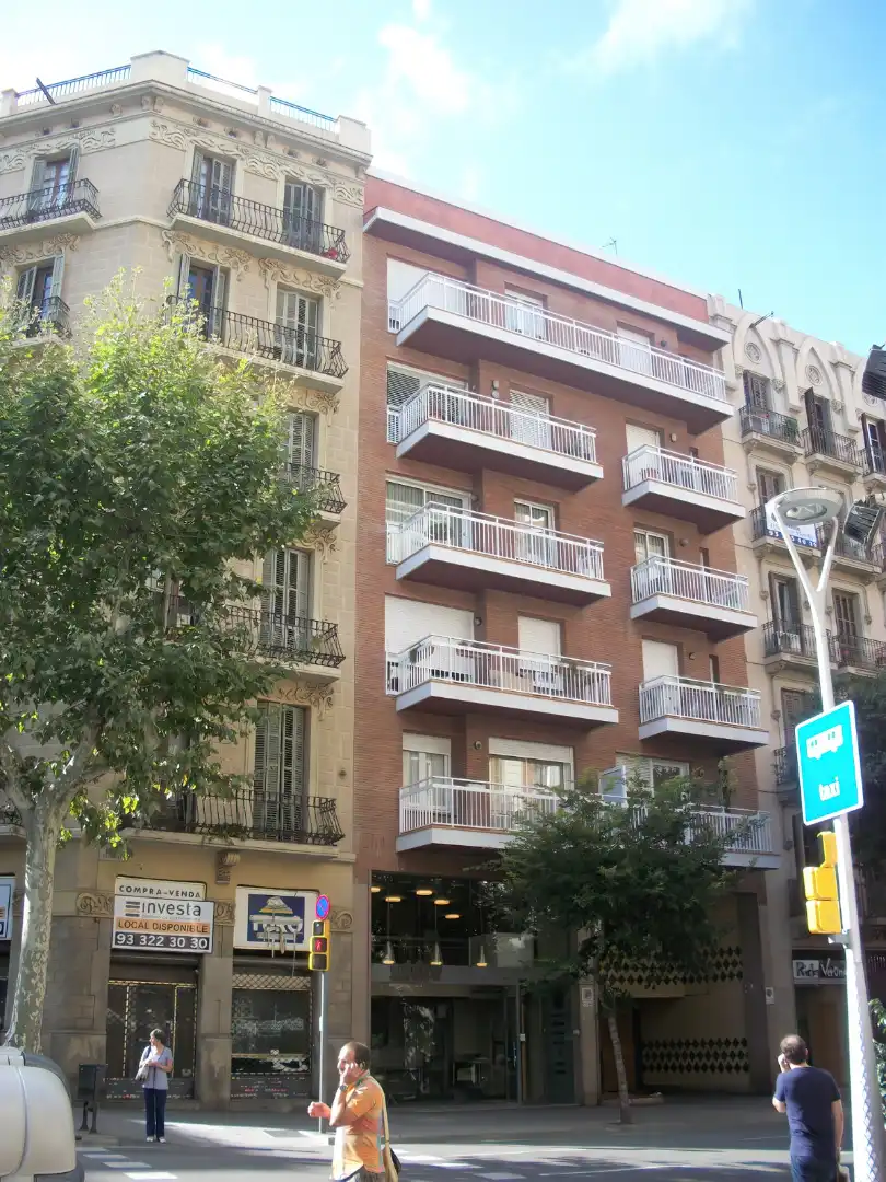 Vista exterior de Pis en venda en Barcelona amb Aire condicionat i Calefacció