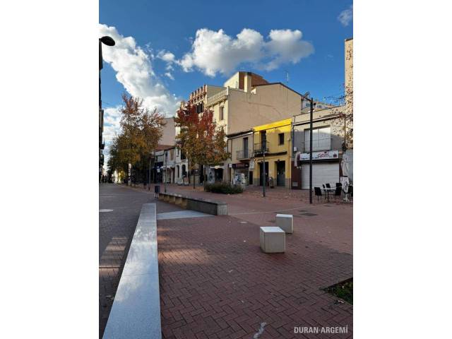 Local comercial en Venta en FONT VELLA en Barri del Centre