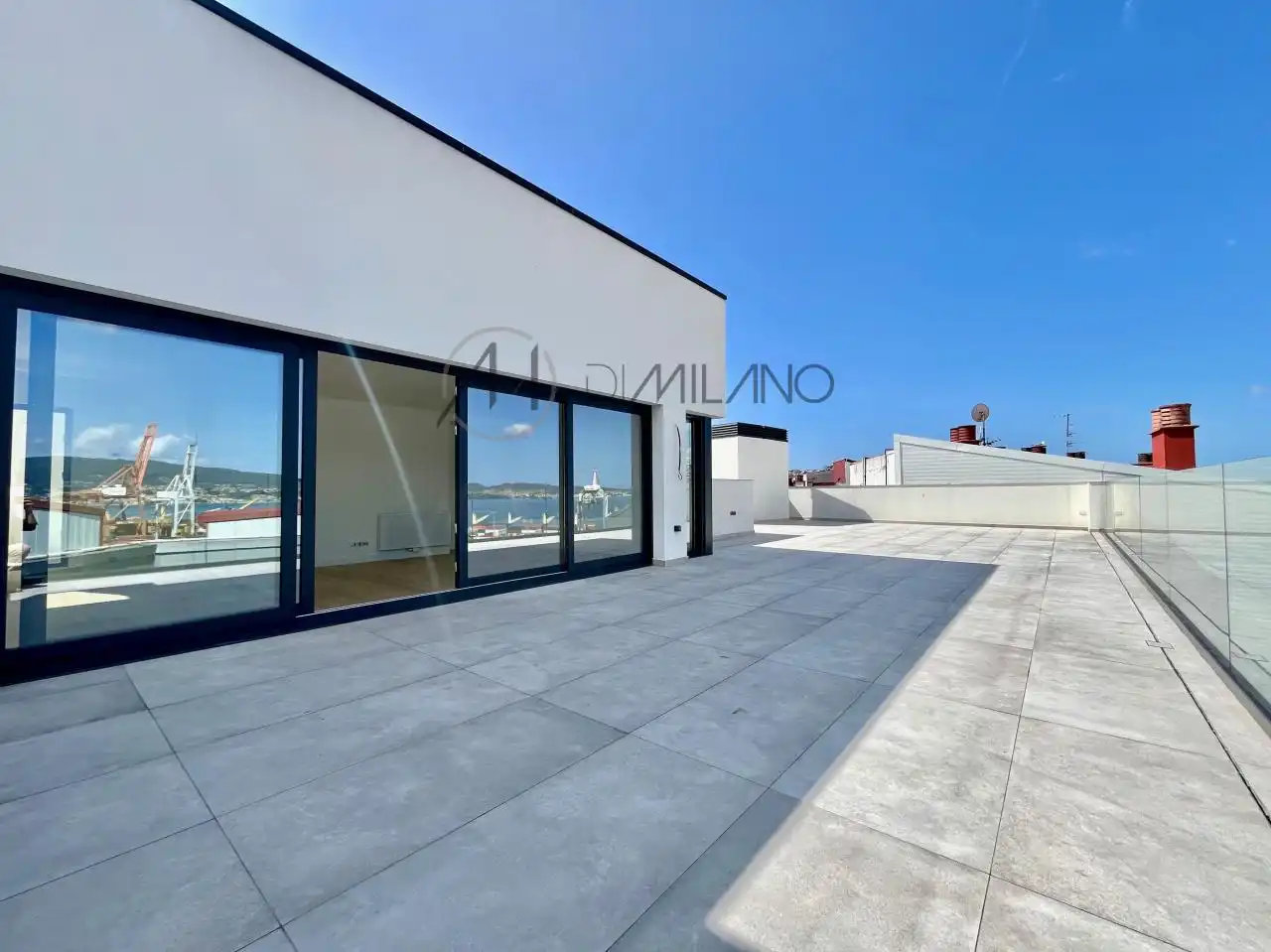 Terraza de Ático en venta en Vigo  con Calefacción