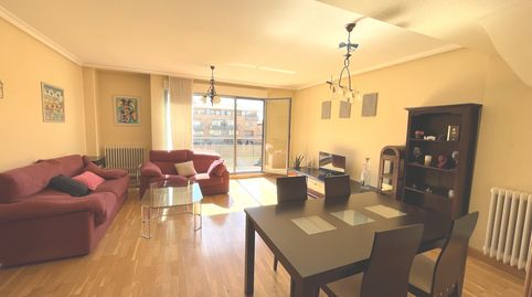 Foto 3 de Dúplex en venta en Calle Figueira Da Foz, Vistahermosa, Salamanca Capital