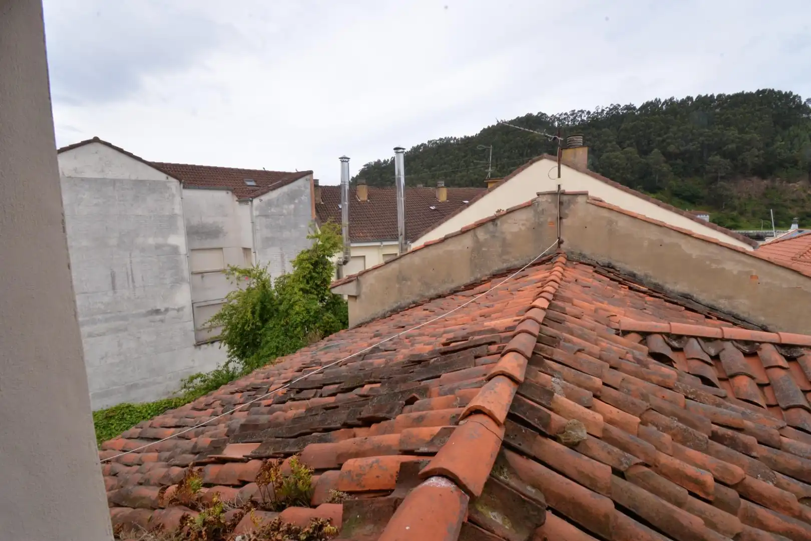 Vista exterior de Casa o chalet en venta en Soto del Barco con Calefacción, Terraza y Balcón