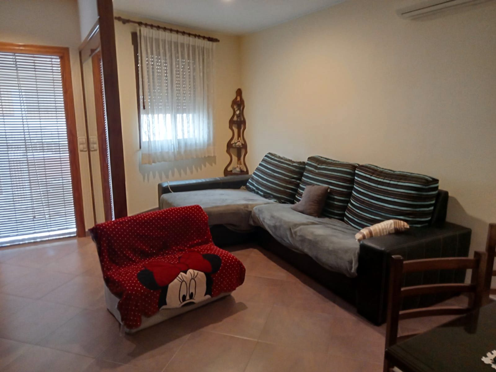 Sala d'estar de Casa adosada en venda en Alfarrasí amb Aire condicionat, Terrassa i Traster