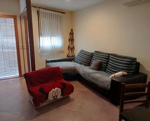 Sala d'estar de Casa adosada en venda en Alfarrasí amb Aire condicionat, Terrassa i Traster