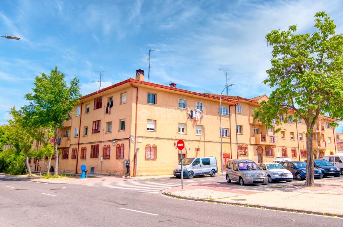 Vista exterior de Piso en venta en Salamanca Capital