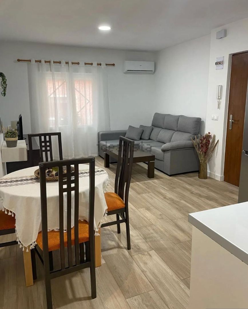 Sala d'estar de Pis de lloguer en Elda amb Moblat