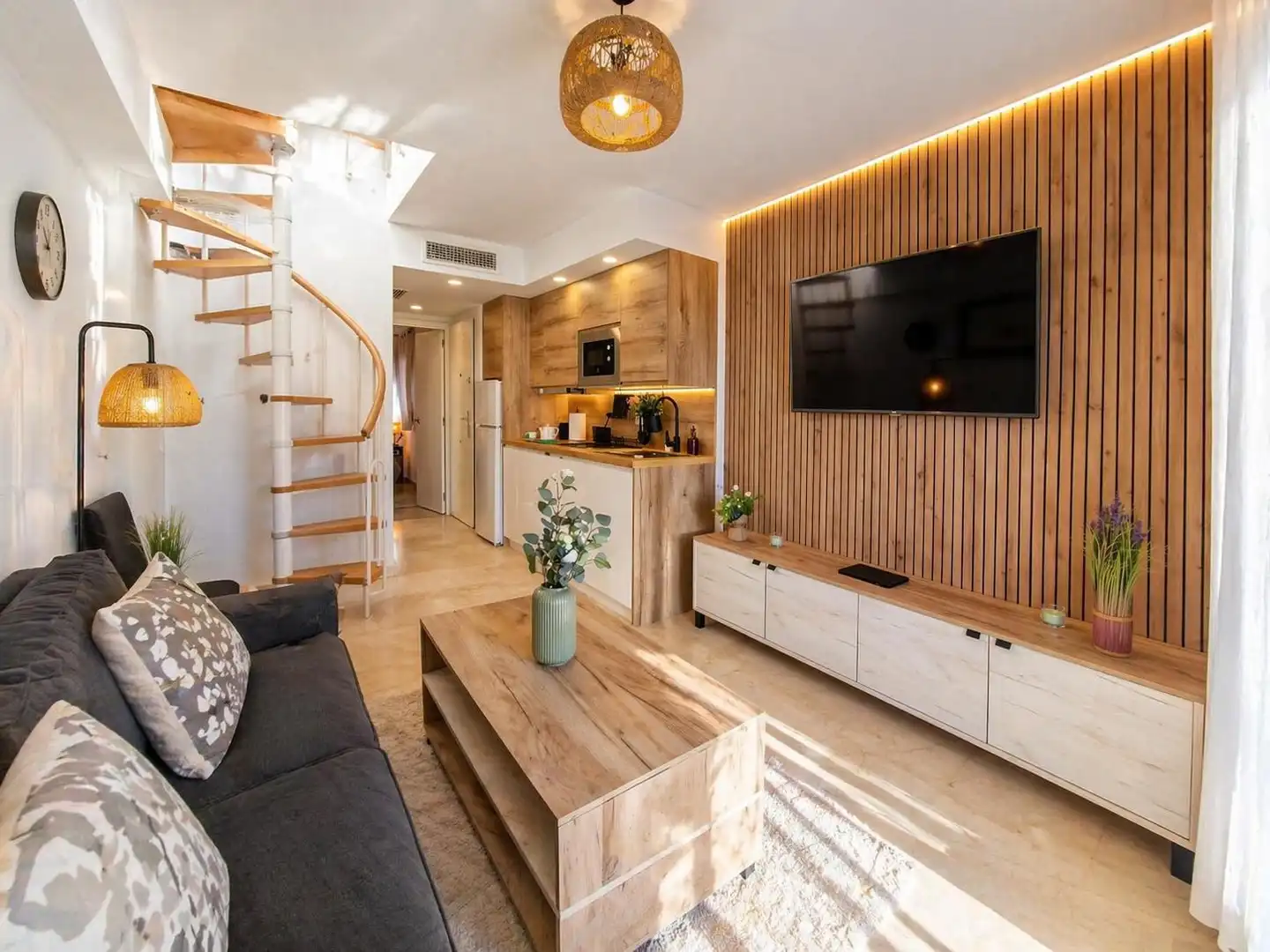 Living room of Attic for sale in Benalmádena  with Air Conditioner, Terrace and Storage room