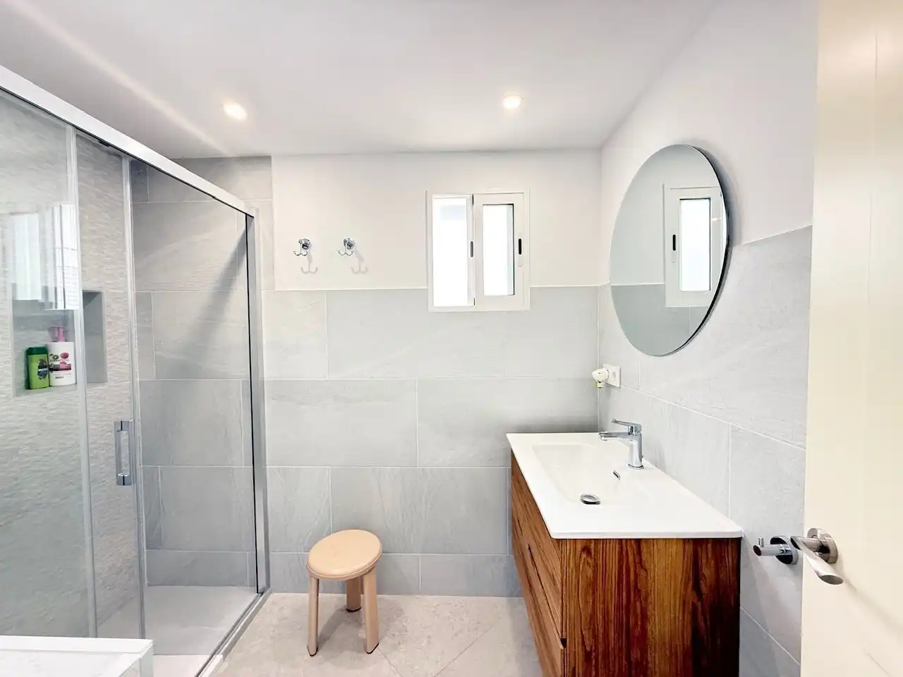 Bathroom of Flat for sale in Torrox  with Furnished