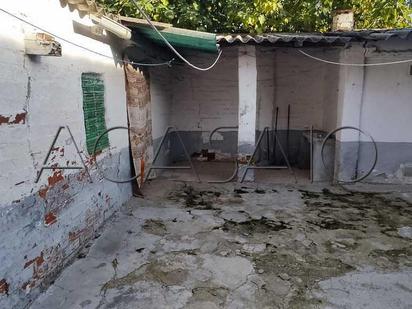 Casa adosada en venda en Pantoja amb Jardí privat