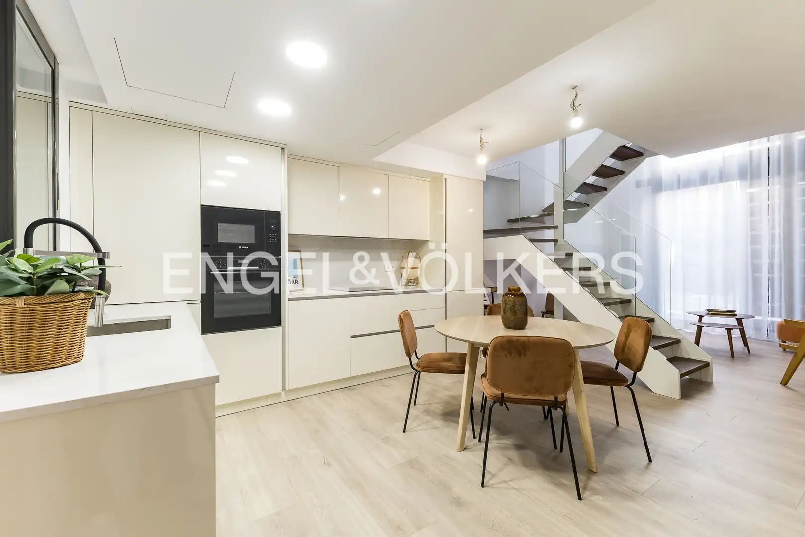 Cocina de Dúplex en venta en Barcelona con Aire acondicionado, Calefacción y Jardín privado