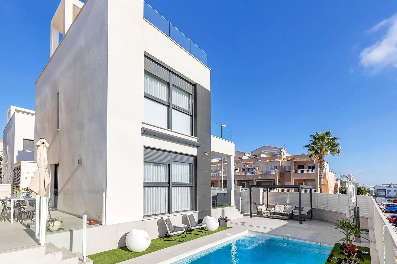 Casa amb terrassa en venda a Orihuela Costa