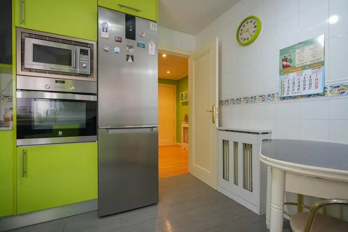 Cocina de Piso en venta en Torrejón de Ardoz con Aire acondicionado, Calefacción y Jardín privado