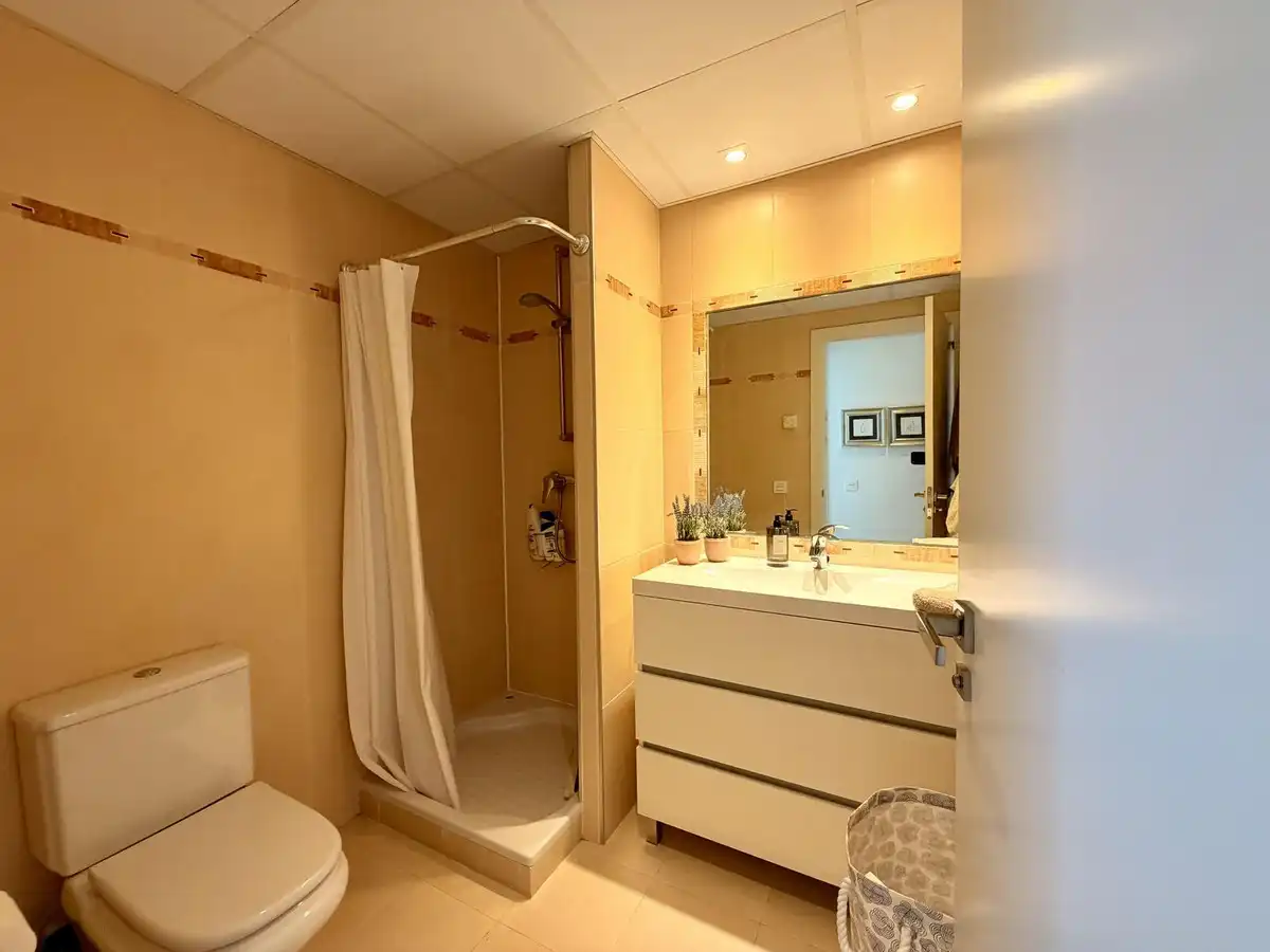 Baño de Piso en venta en Benahavís con Aire acondicionado y Terraza