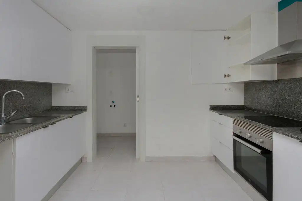 Cuina de Pis en venda en Badalona amb Moblat