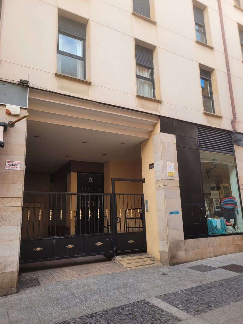 Vista exterior de Garatge en venda en Soria Capital 