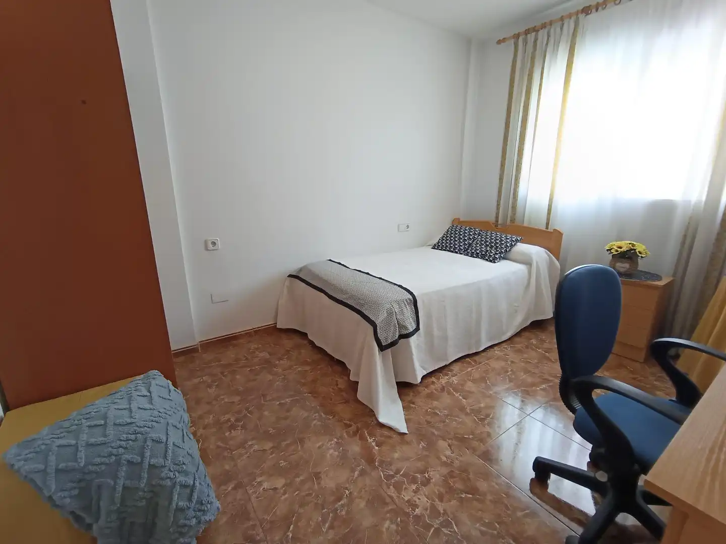 Schlafzimmer von Einfamilien-Reihenhaus zum Verkauf in Ulea mit Klimaanlage, Heizung und Terrasse