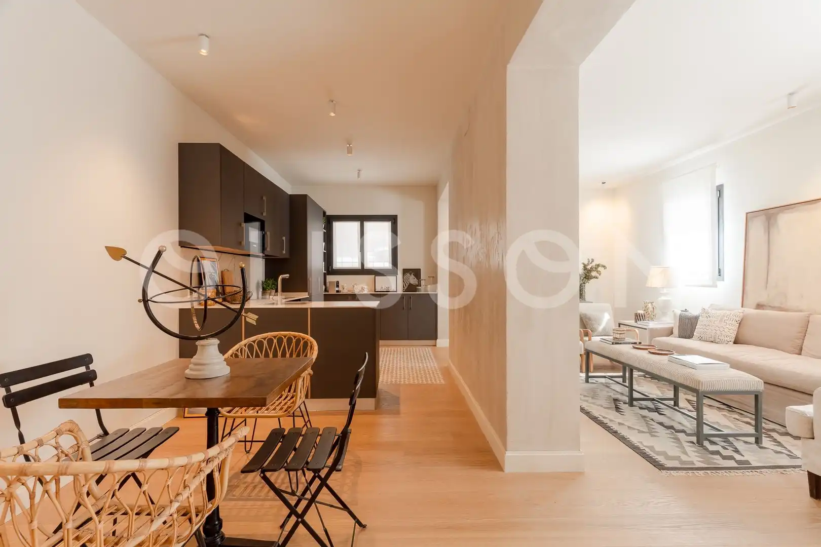 Sala d'estar de Dúplex en venda en Madrid amb Aire condicionat, Terrassa i Traster