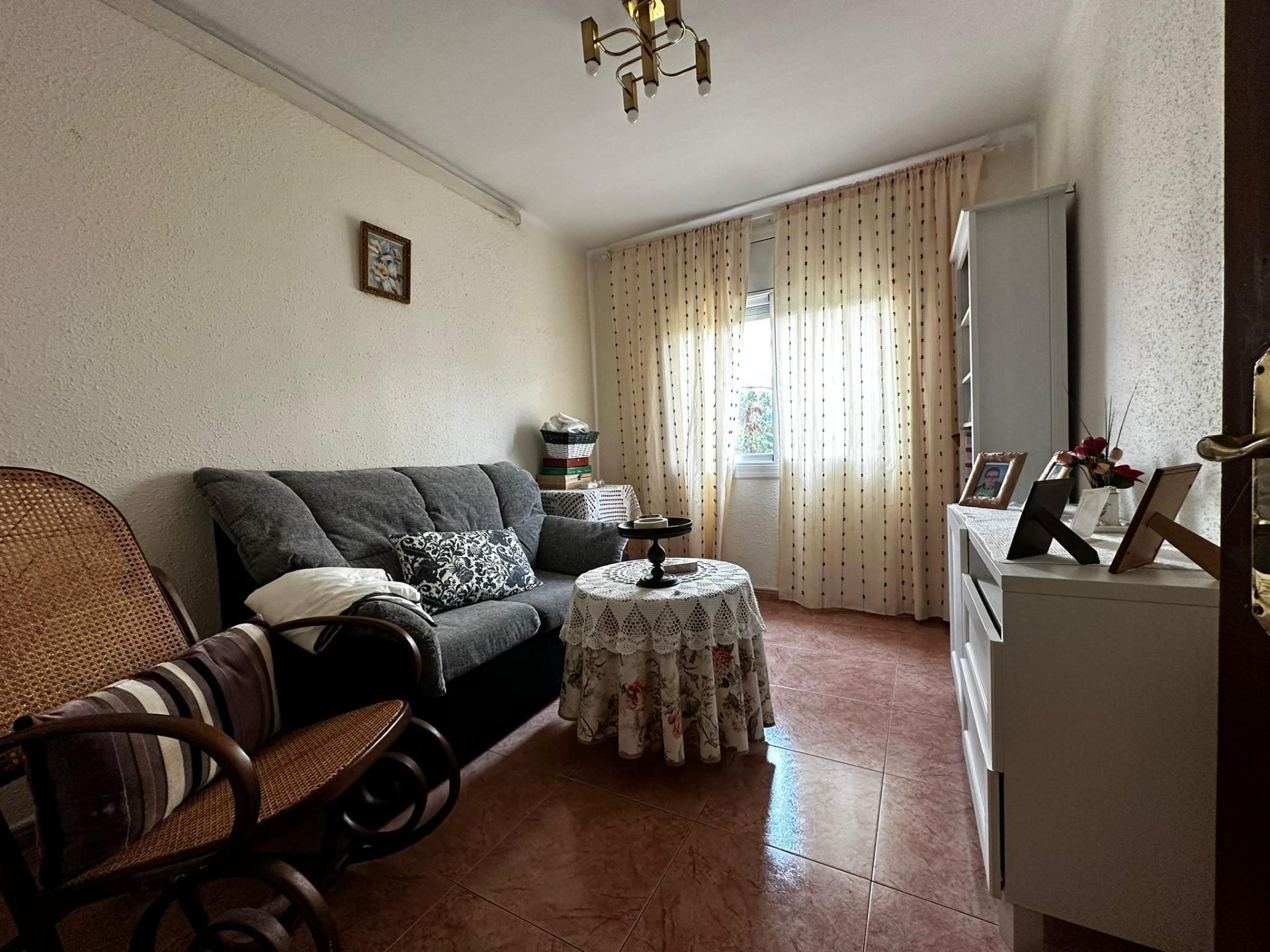 Dormitori de Pis en venda en Cerdanyola del Vallès amb Aire condicionat, Calefacció i Balcó