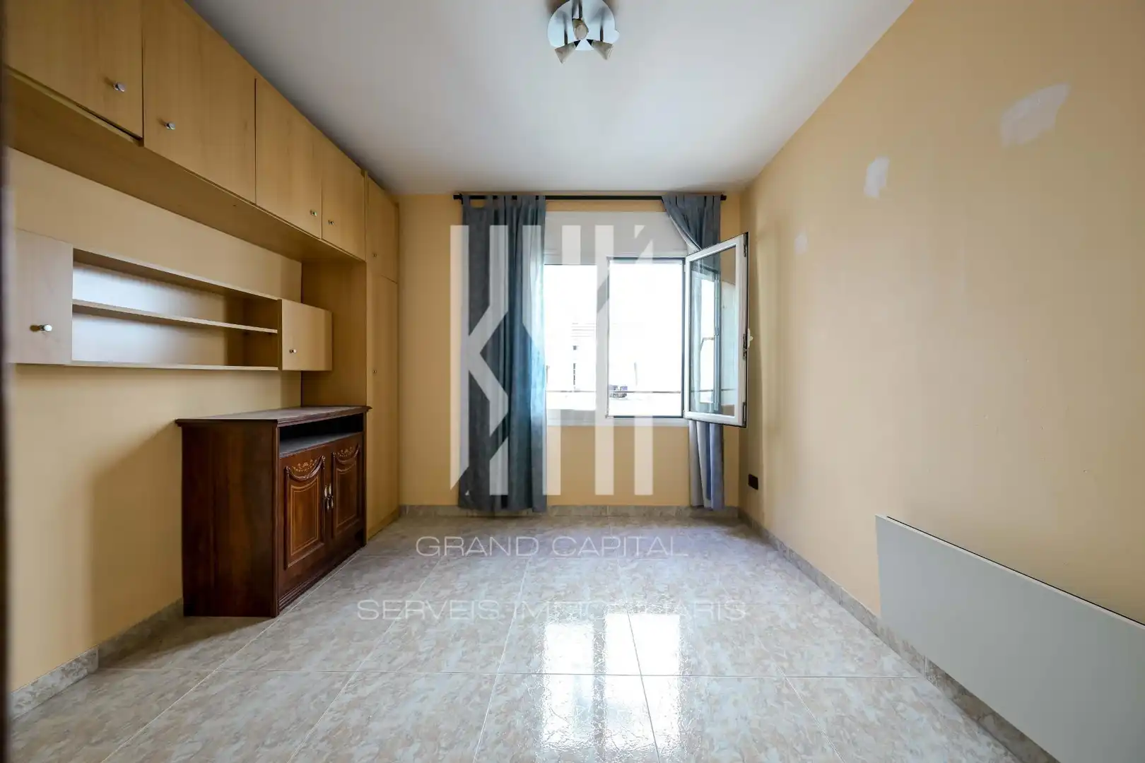Bedroom of Flat for sale in Salt  with Balcony