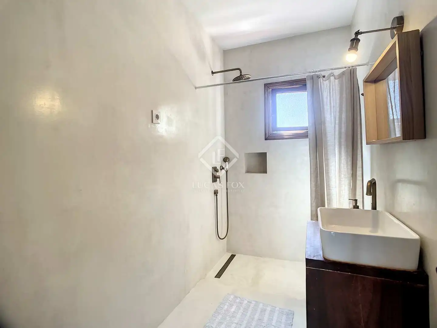 Badezimmer von Haus oder Chalet zur Miete in Alaior mit Klimaanlage, Heizung und Privatgarten