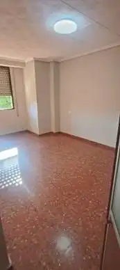 Wohnung zur Miete in Paiporta mit Klimaanlage, Heizung und Balkon