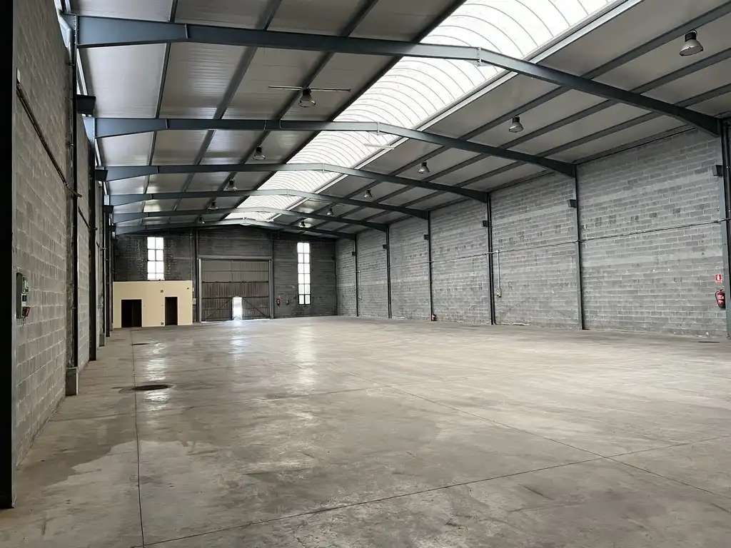 Industriegebäude zur Miete in Rúa dos Carros 24