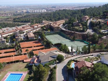Terreno residenziale in vendita a Carrer de la Ginesta 42