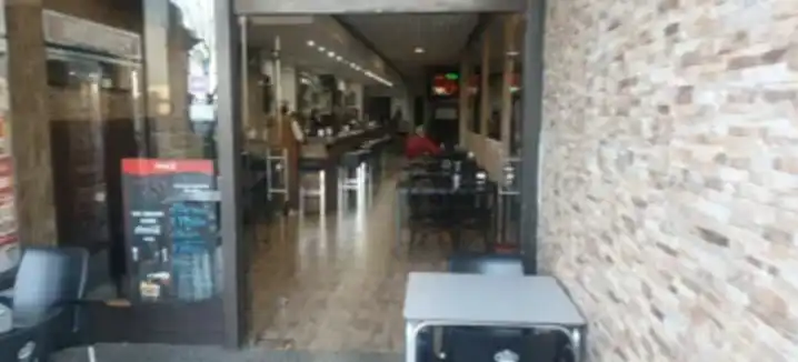 Business premises to rent in Avenida Linares Rivas 7A