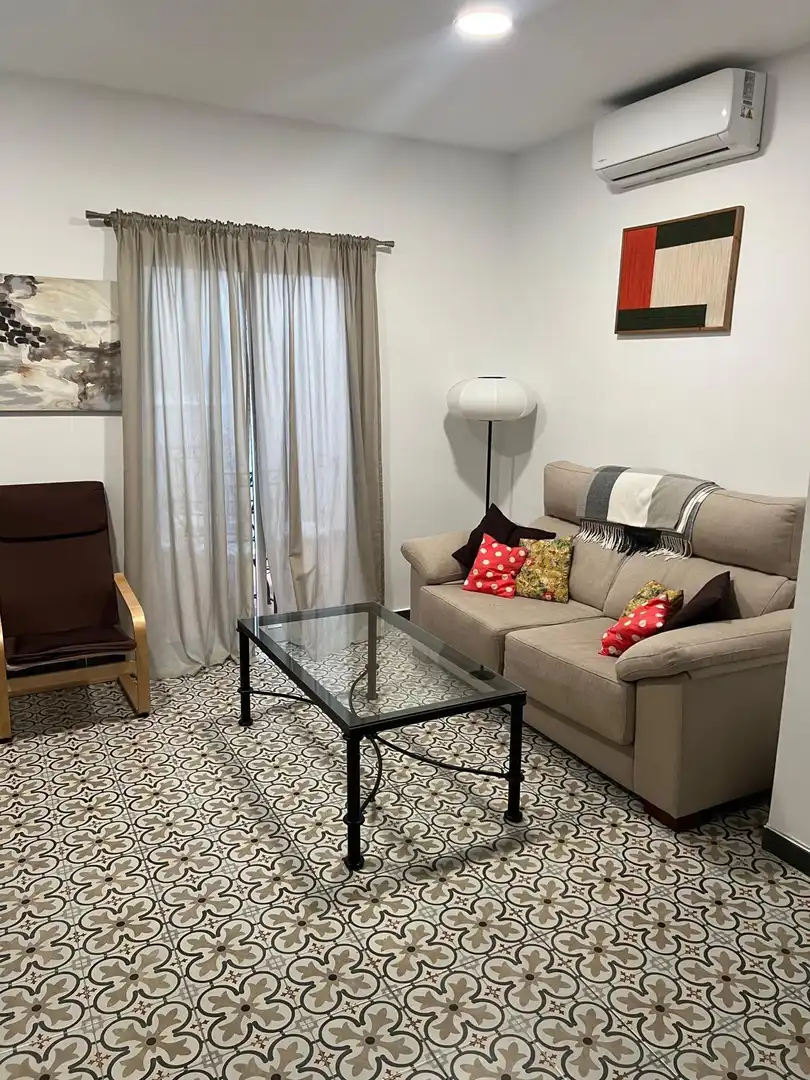 Flat to rent in Casco Antiguo, imagen 3