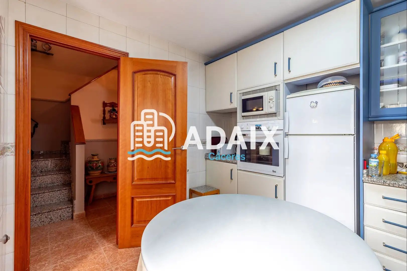 Cuina de Casa o xalet en venda en Cáceres amb Aire condicionat, Calefacció i Traster