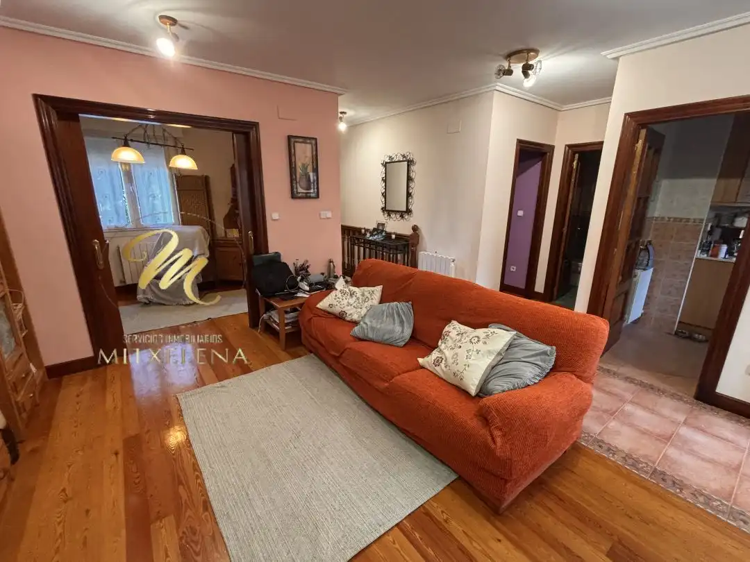Living room of Detached homes for sale in Etxebarri  with Heating, Private garden and Storage room