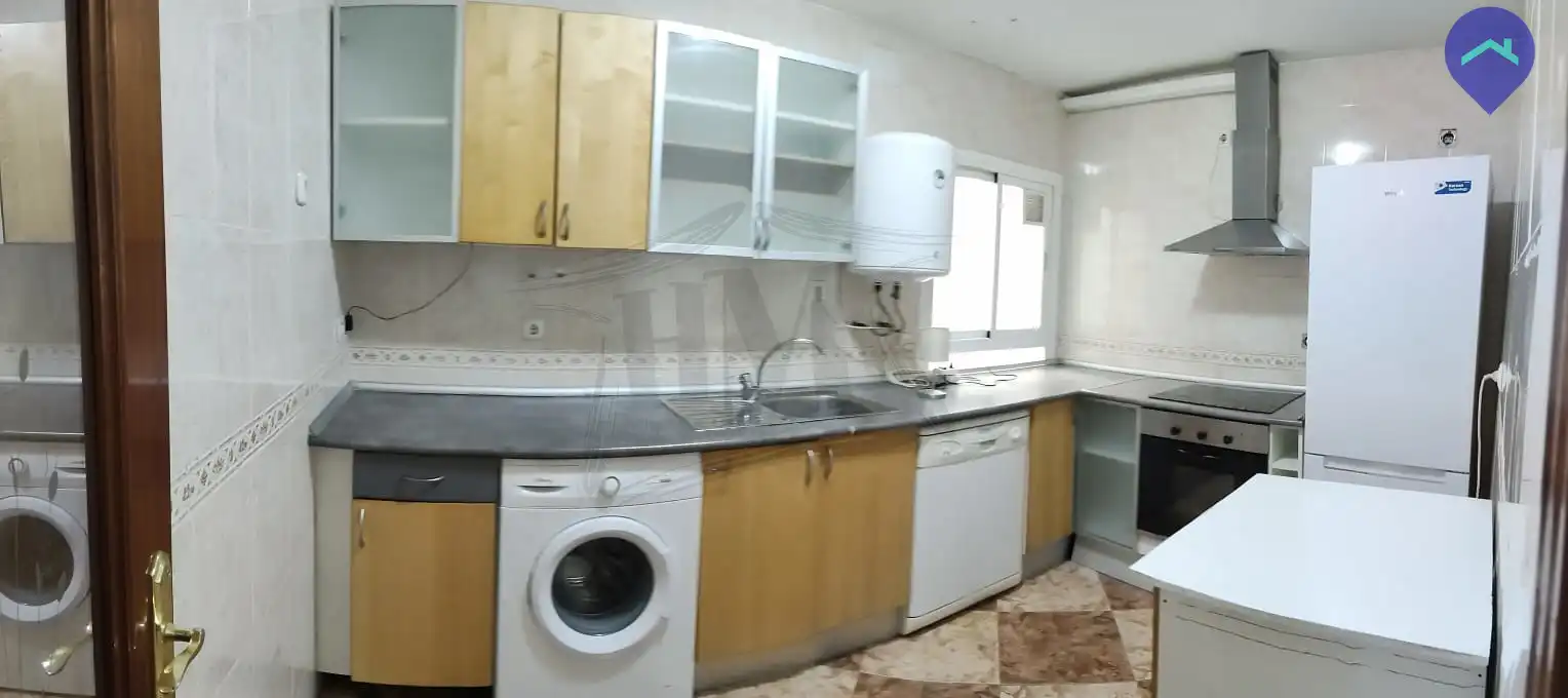 Piso en venta en Calle la Rábida, Reyes Católicos