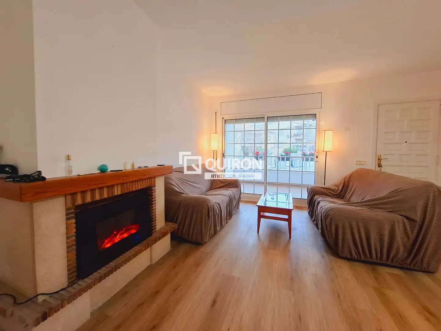 Sala d'estar de Casa adosada en venda en Calafell amb Aire condicionat, Calefacció i Terrassa