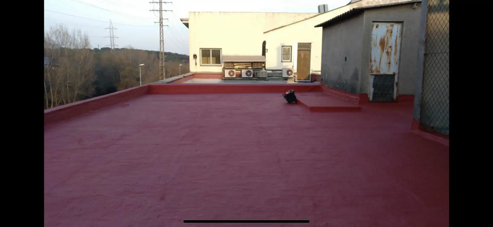 Terraza de Nave industrial en venta en Cerdanyola del Vallès