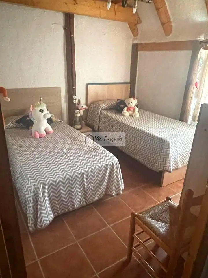 Habitación de Finca rústica en venta en Sant Jaume d'Enveja con Jardín privado