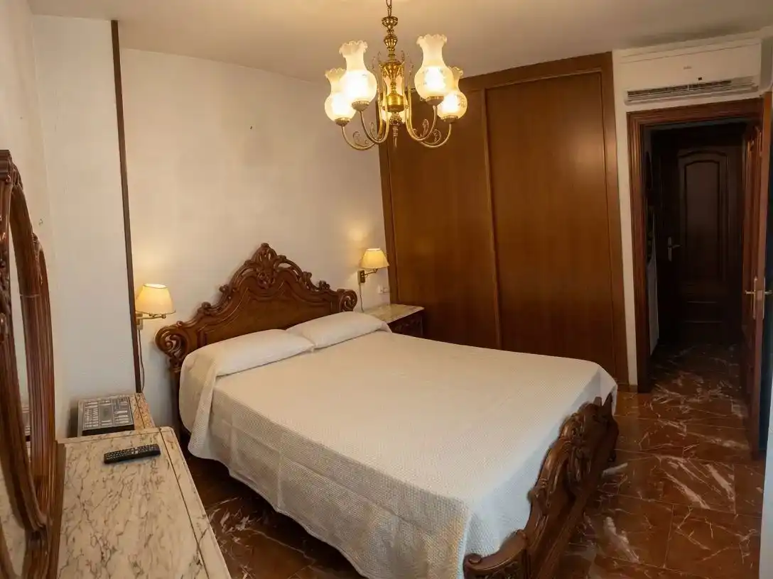 Dormitori de Pis en venda en  Jaén Capital amb Aire condicionat