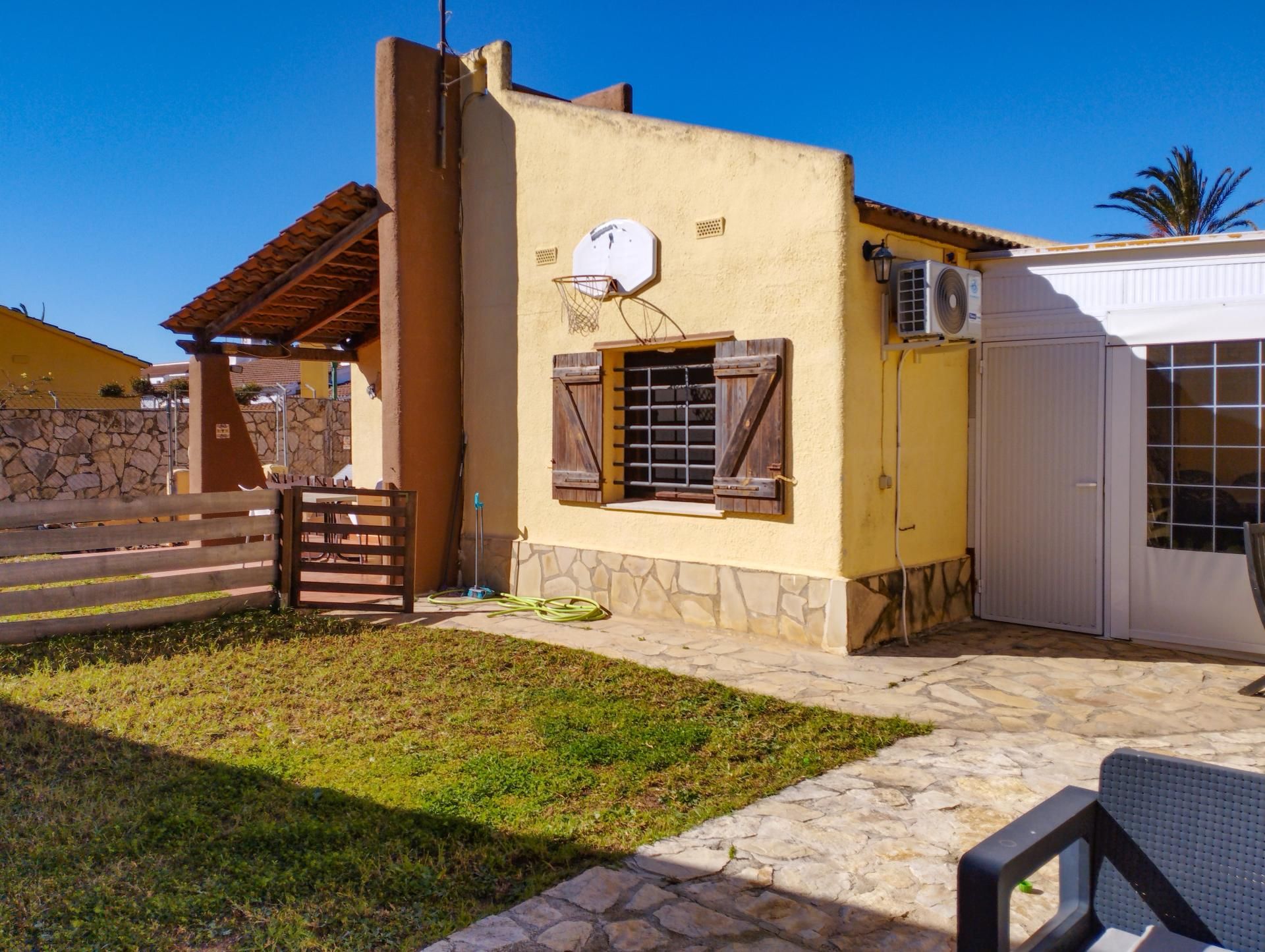 Vista exterior de Casa o xalet en venda en Benicarló amb Terrassa