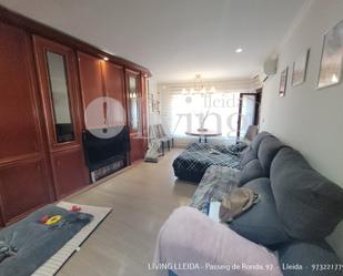 Sala d'estar de Pis en venda en  Lleida Capital amb Aire condicionat, Calefacció i Parquet