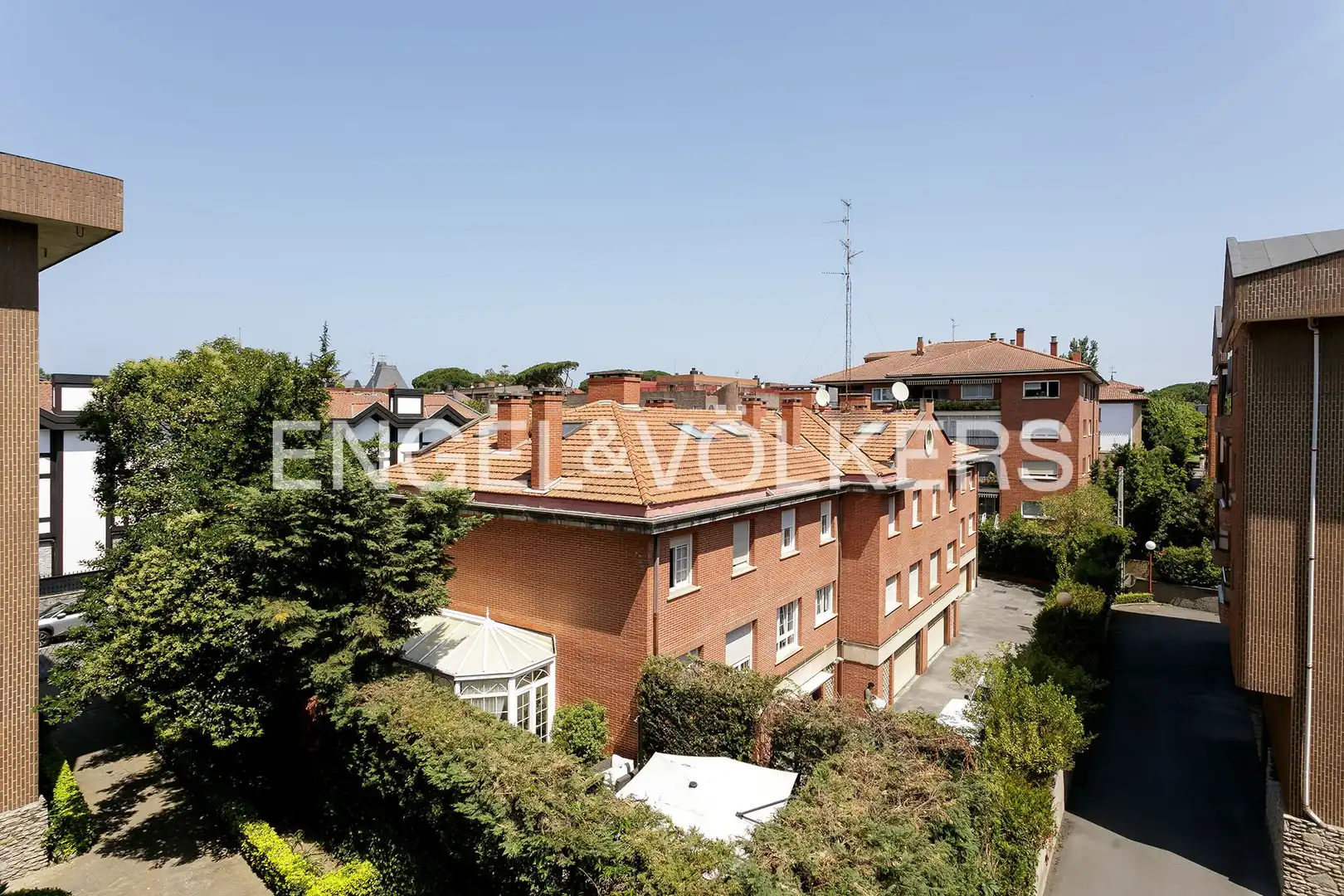 Vista exterior de Piso en venta en Getxo  con Calefacción y Trastero