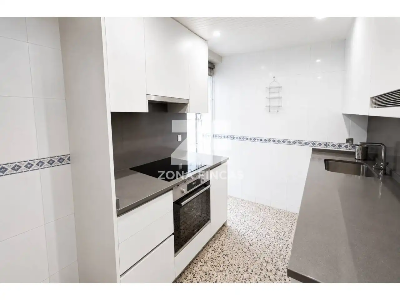 Cocina de Apartamento en venta en Santa Coloma de Gramenet con Aire acondicionado y Calefacción