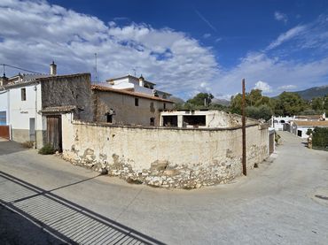 Wohnbaugrundstück zum Verkauf in Alcaucín