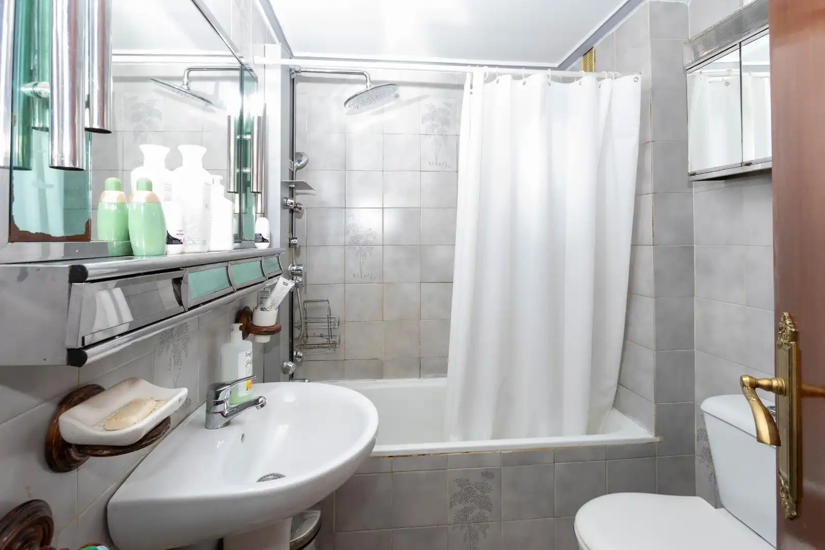 Bathroom of Flat for sale in Málaga  with Terrace, Storage room and Balcony
