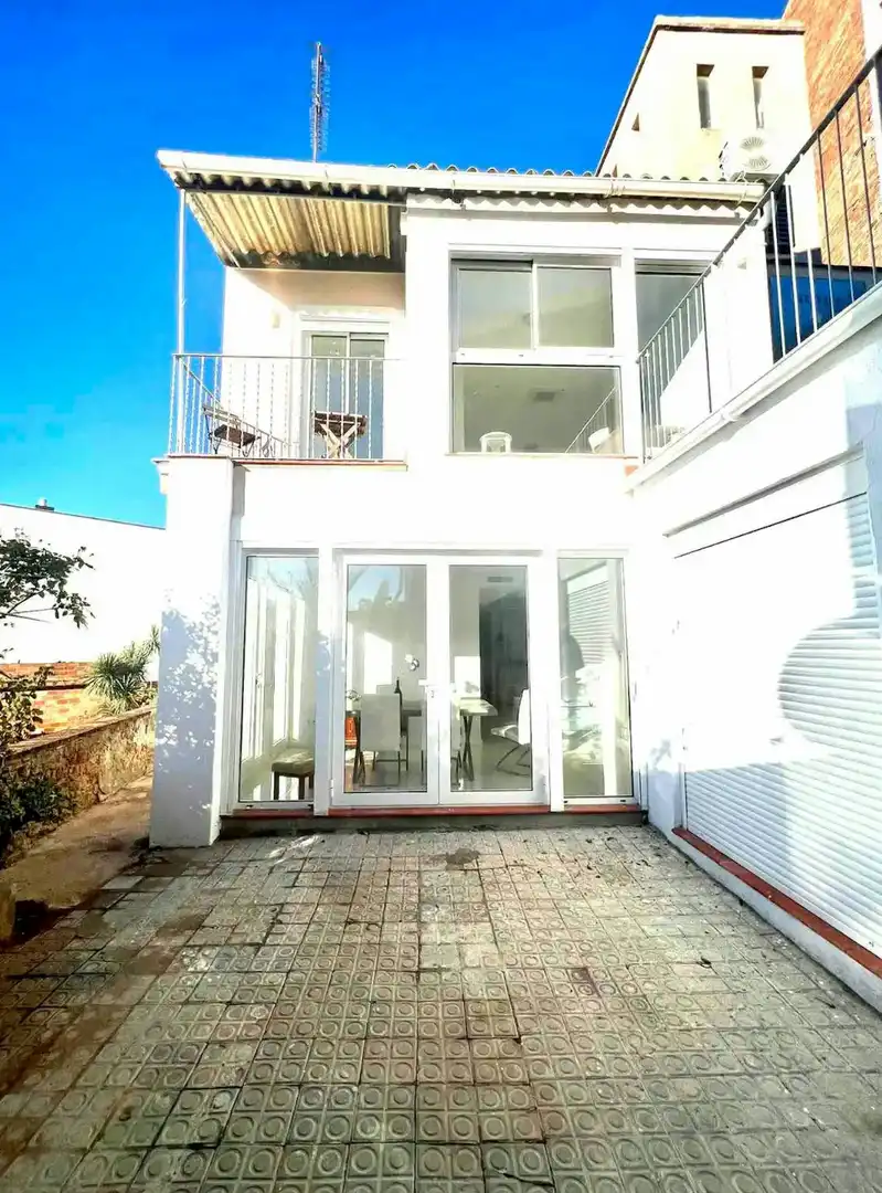 Terraza de Piso para compartir en Barcelona con Amueblado y Lavadora