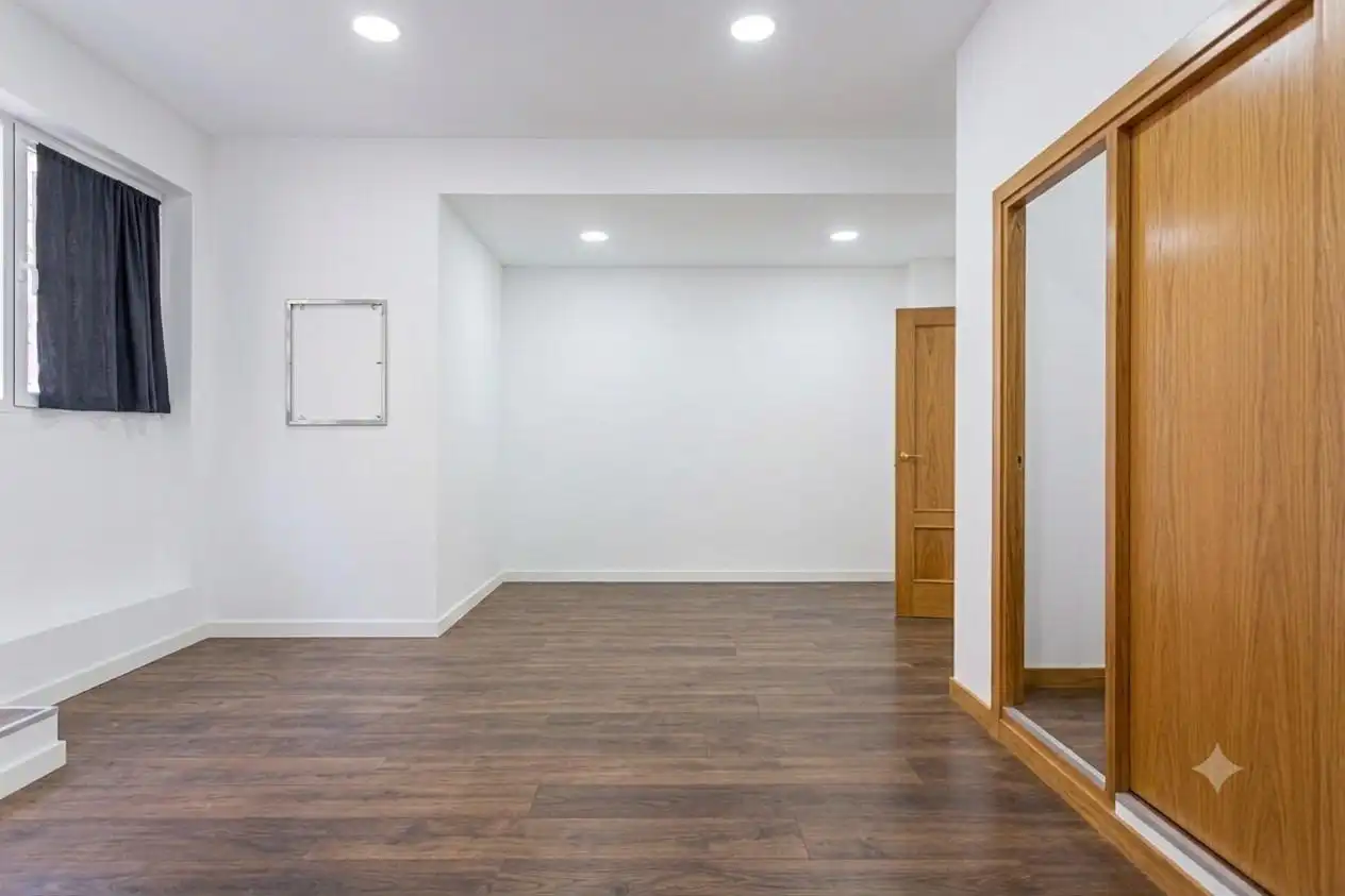 Local comercial en venta en Fuencarral - El Pardo, imagen 7