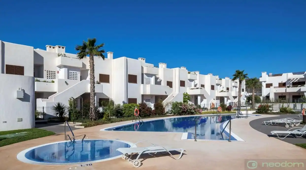 Piso con piscina en venta en C. Viena, imagen 4