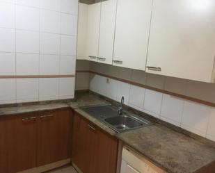 Kitchen of Flat for sale in Valls  with Heating, Oven and Washing machine