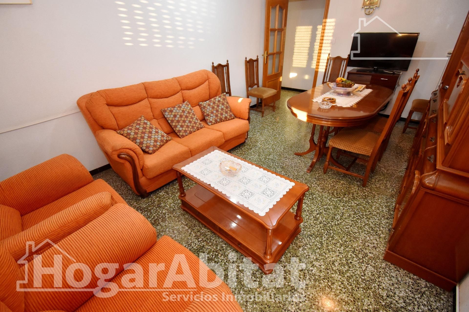 Living room of Flat for sale in Castellón de la Plana / Castelló de la Plana  with Air Conditioner and Balcony