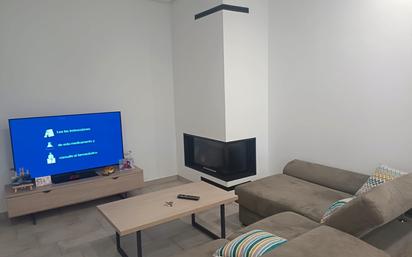 Sala d'estar de Casa o xalet en venda en Casabermeja amb Aire condicionat