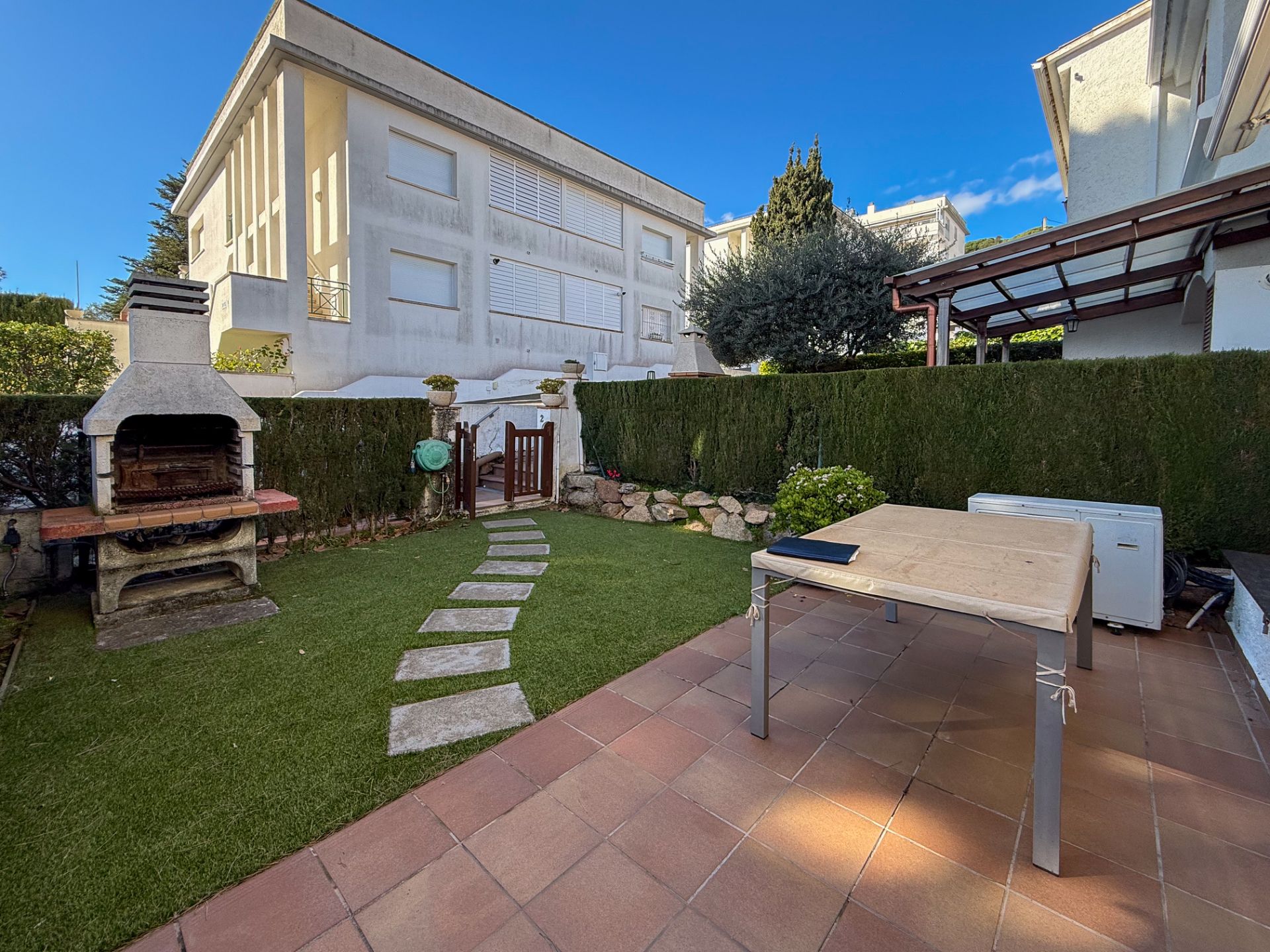 Jardí de Casa adosada en venda en Sant Feliu de Guíxols amb Aire condicionat, Calefacció i Jardí privat